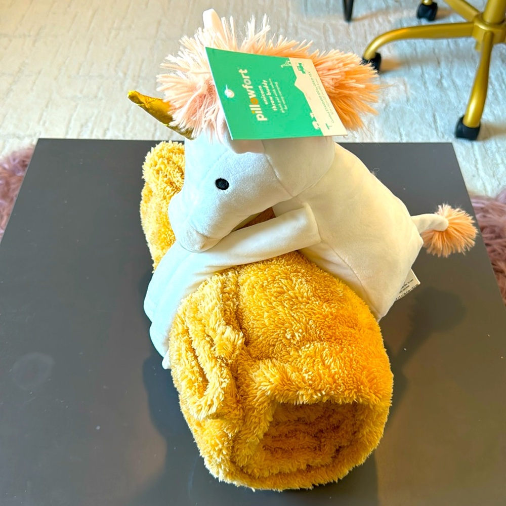 NWT Unicorn throw buddy